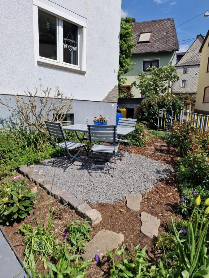 Ferienhaus Steigrhein Filsen Bagian luar foto